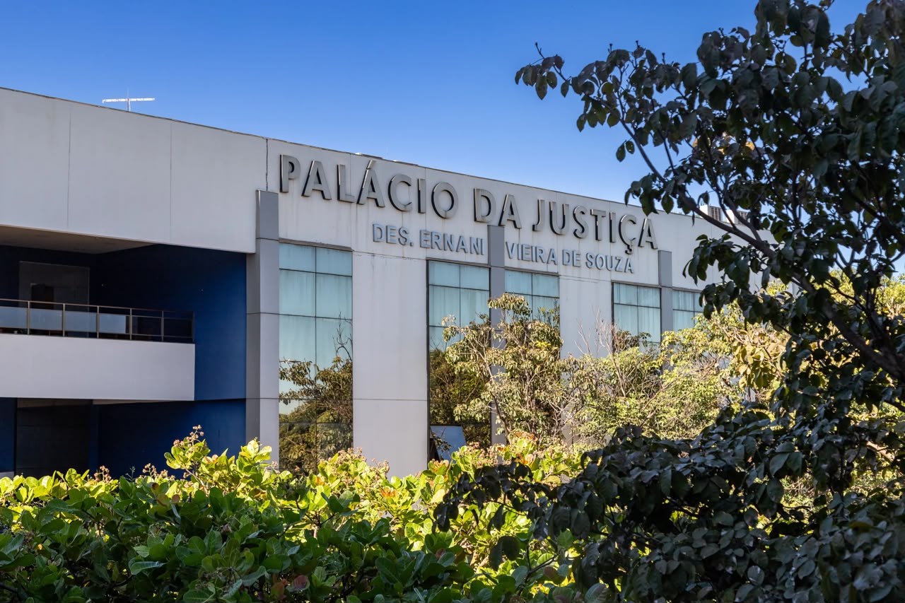 O caso vem gerando denúncias no Conselho Nacional de Justiça (CNJ) e dentro do próprio Tribunal de Justiça